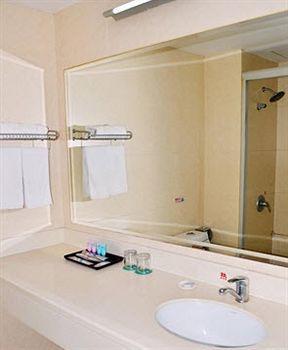 Motel 168 Liu Zhou Road Inn Shanghai Eksteriør bilde