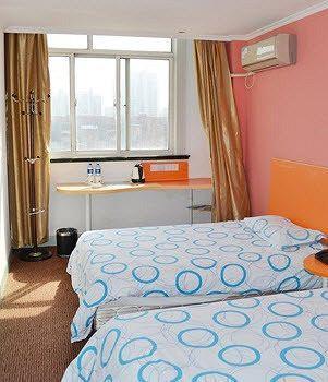 Motel 168 Liu Zhou Road Inn Shanghai Eksteriør bilde